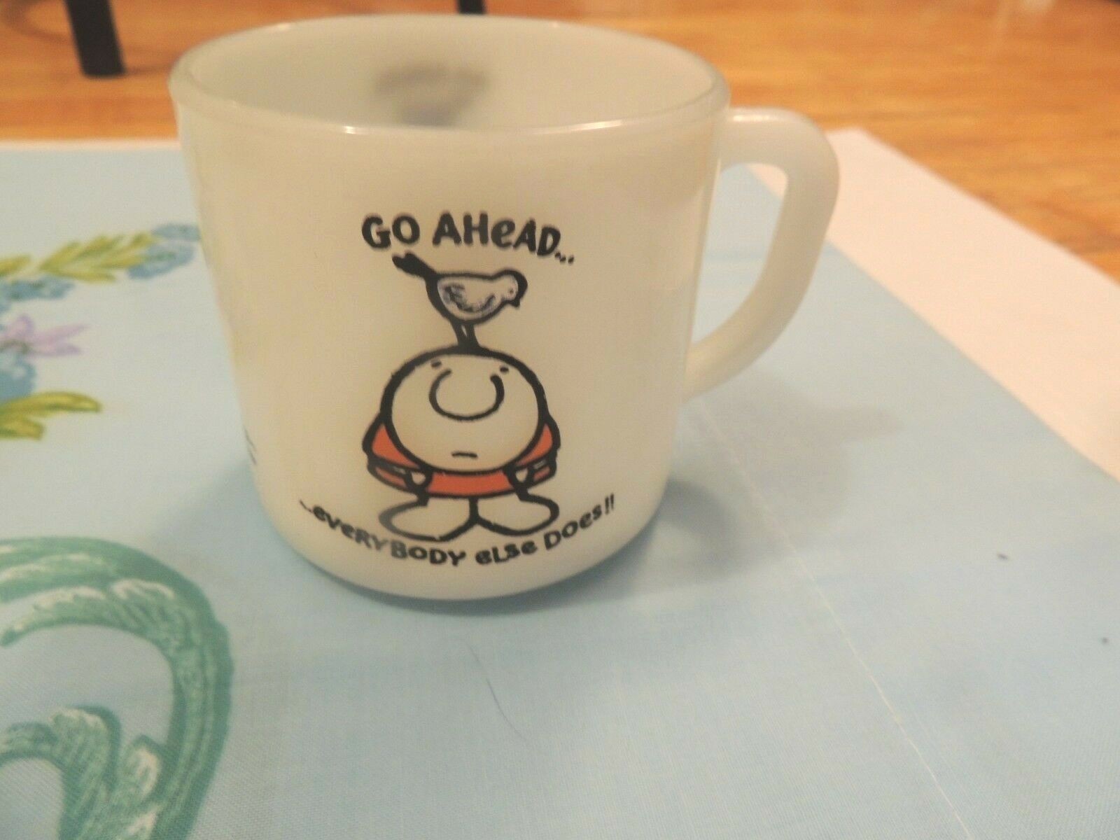 VTG ZIGGY FEDERAL HEAT PROOF MILK GLASS COFFEE MUG BIRD TOM WILSON CARTOON CUP