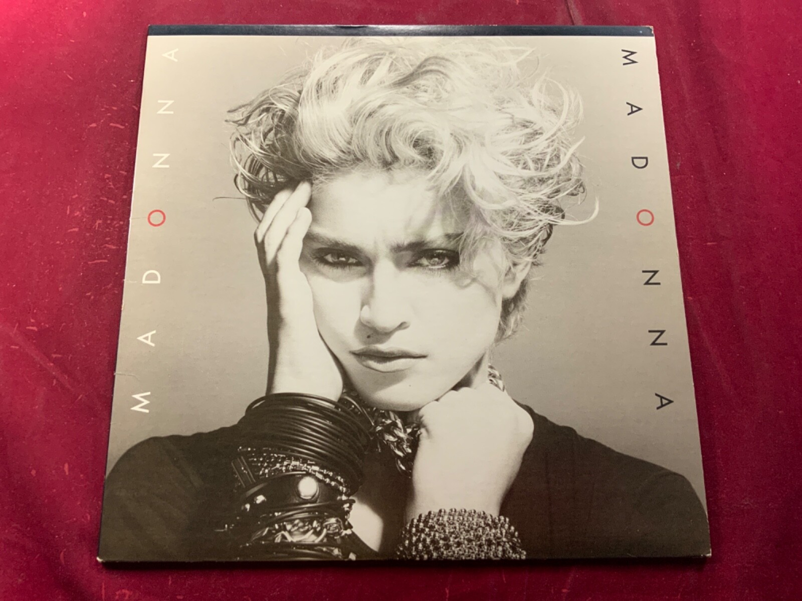 マドンナ MADONNA 1st.アルバム【USオリジナル盤・爆音・美品】① マドンナ MADONNA 1st.アルバム【USオリジナル盤・爆音・美品