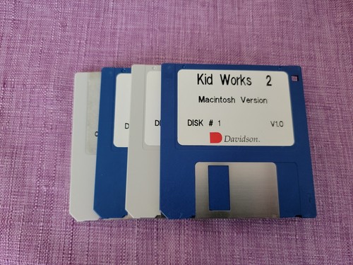 Mac用ゲームソフト３本セット【中古美品・PC北米版】 imgrc0082204816.jpg?fitin=272:272