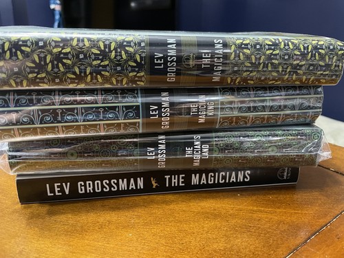 洋書 LEV GROSSMAN / THE MAGICIANS TRILOGY The Magicians Trilogy Boxed Set: The Magicians; The Magician