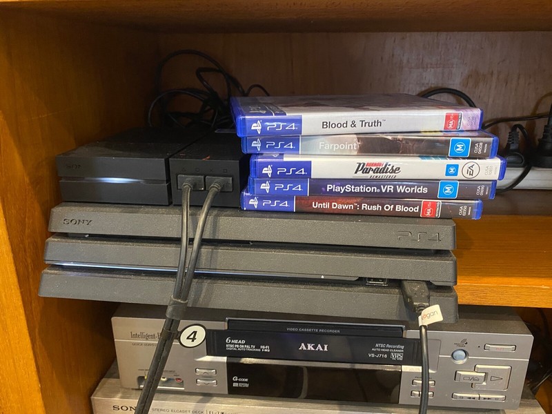 Sony Ps4 Pro 1tb Vr Bundle Playstation Gumtree Australia Joondalup Area Hillarys