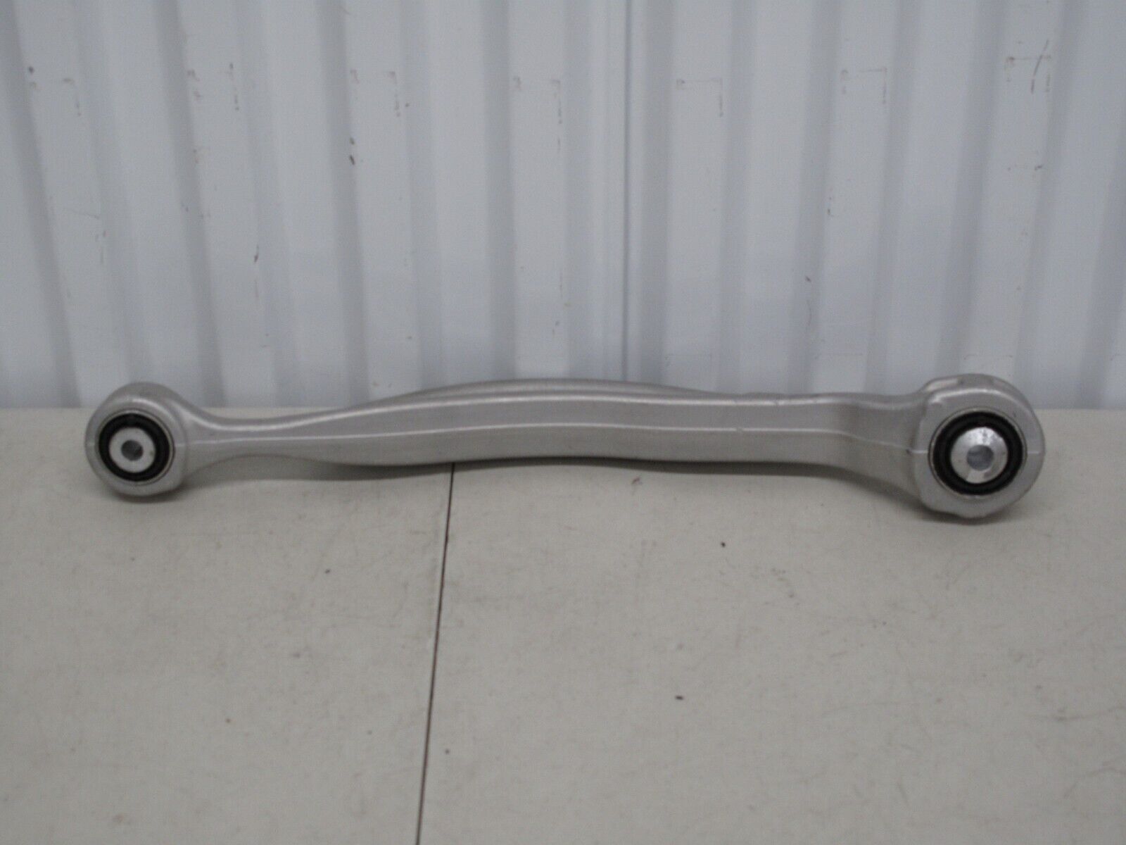 2018-2023 AUDI Q5 QUATTRO REAR RIGHT SIDE UPPER TIE ROD 2018-2023 AUDI Q5 QUATTRO REAR RIGHT SIDE UPPER TIE ROD