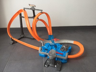 hot wheels looping action park