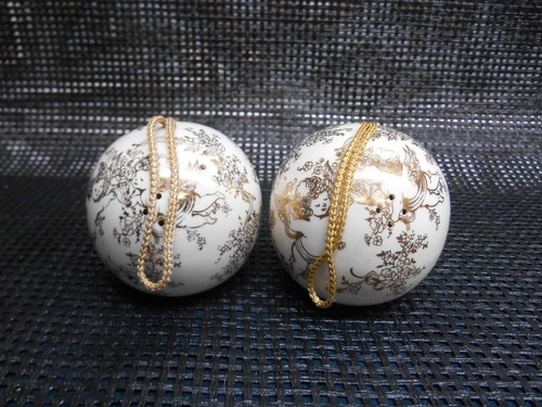 Old Vtg ANDRE RICHARD SACHET China Potpourri Ball Set 2 Made Japan Cherub Motif