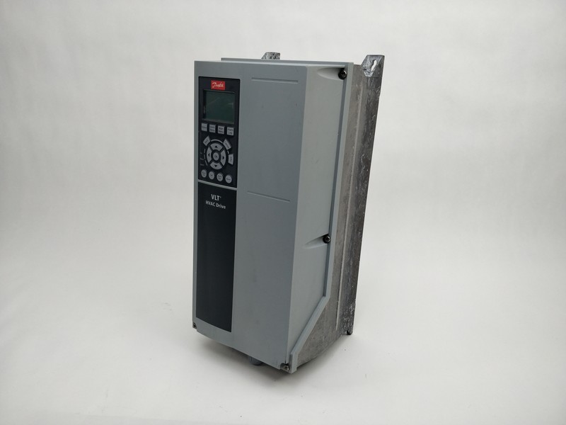 Danfoss 131u1484 4 Kw Fc-102p4k0t4z55h3xgxxxxsxxxxaxbxcxxxxdx