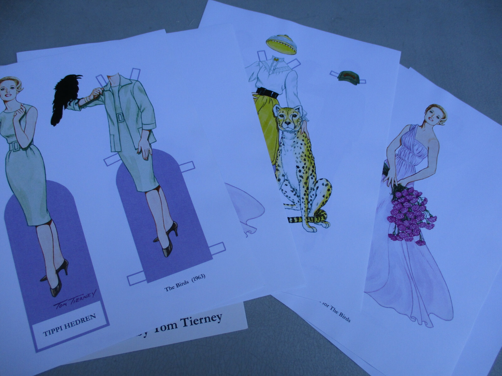 Tippi Hedren Signed Real Actual Autograph Paper Doll The Birds Cult Classic 2004