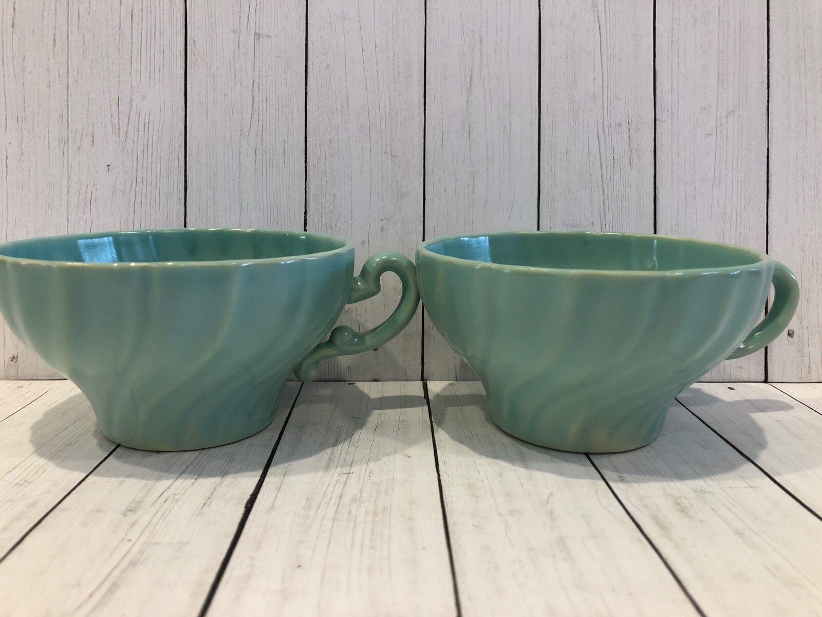2 Franciscan Ware CORONADO Swirl Aqua Gloss Shiny Tea Coffee Cup Saucer