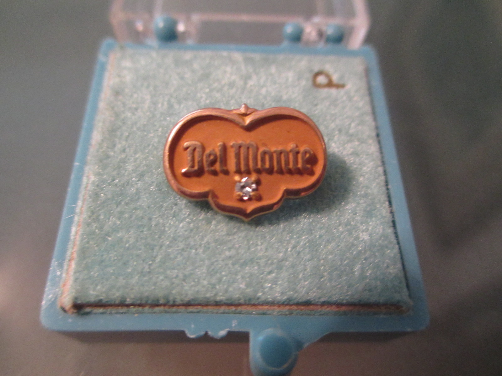 Vintage Del Monte Corporation 10kt Gold Employee Award Pin with Diamond