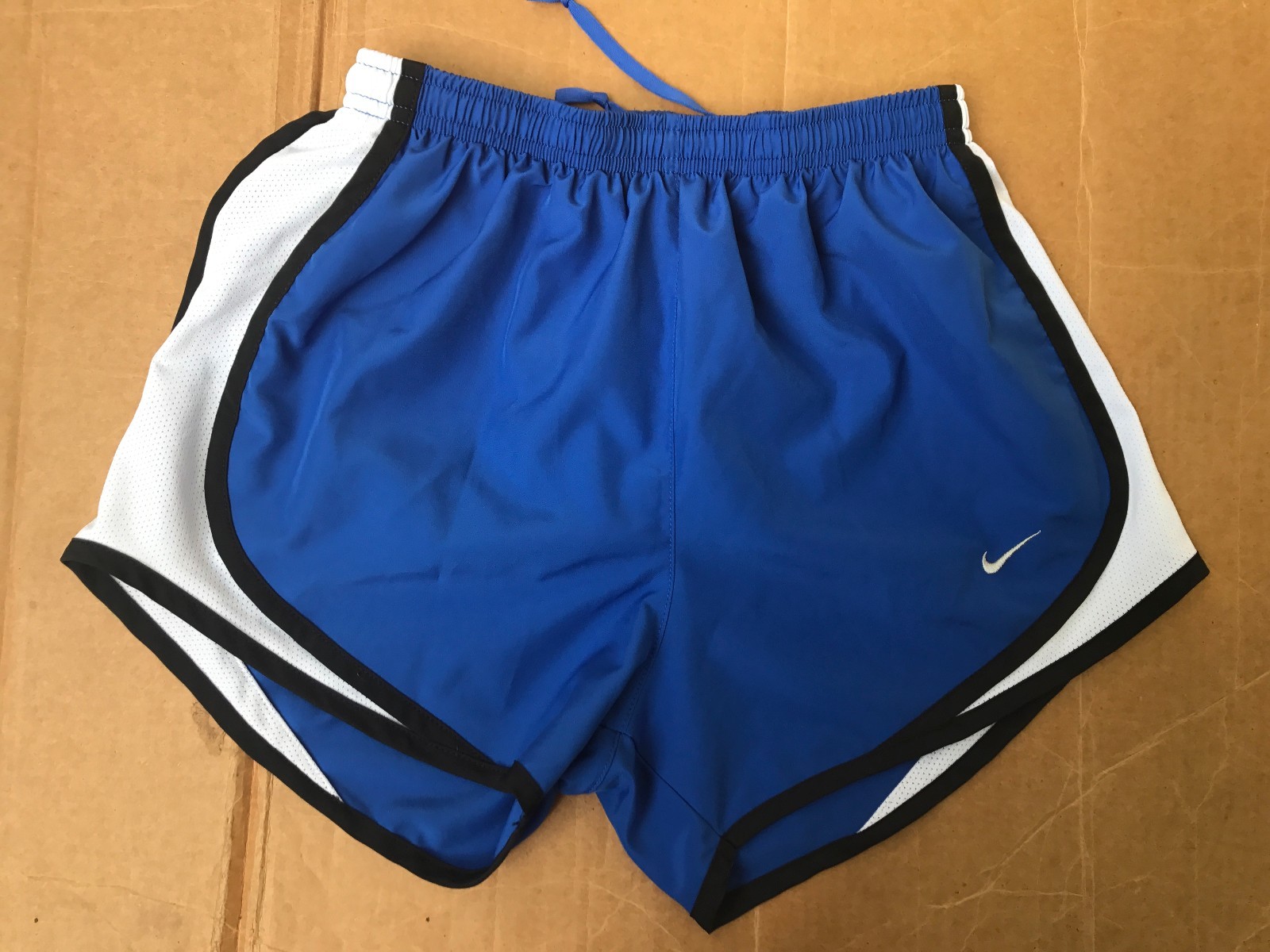 black and blue nike shorts