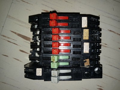 Circuit Breakers - Und Lab Inc