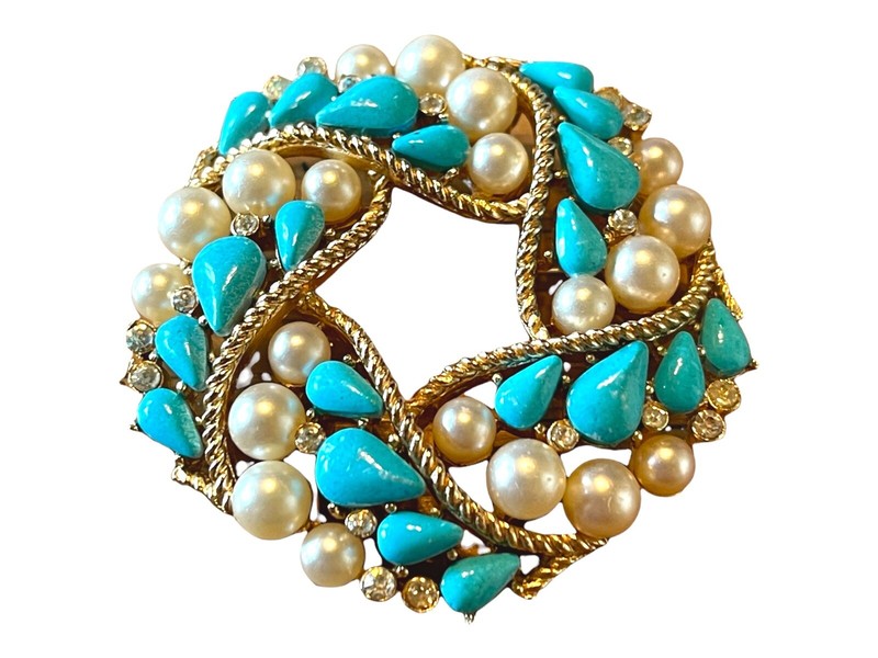 EXQUISITE 1960'S CROWN TRIFARI GOLD-TONE FAUX TURQUOISE & PEARL