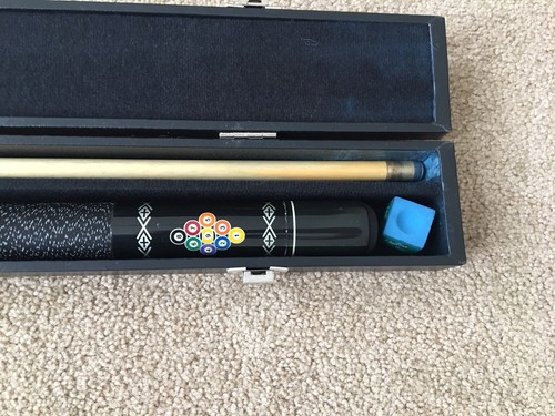 Vintage Pool Cue 2 Piece 9 Ball Design 20oz 57.5 Inch Billiard Stick Hard Case