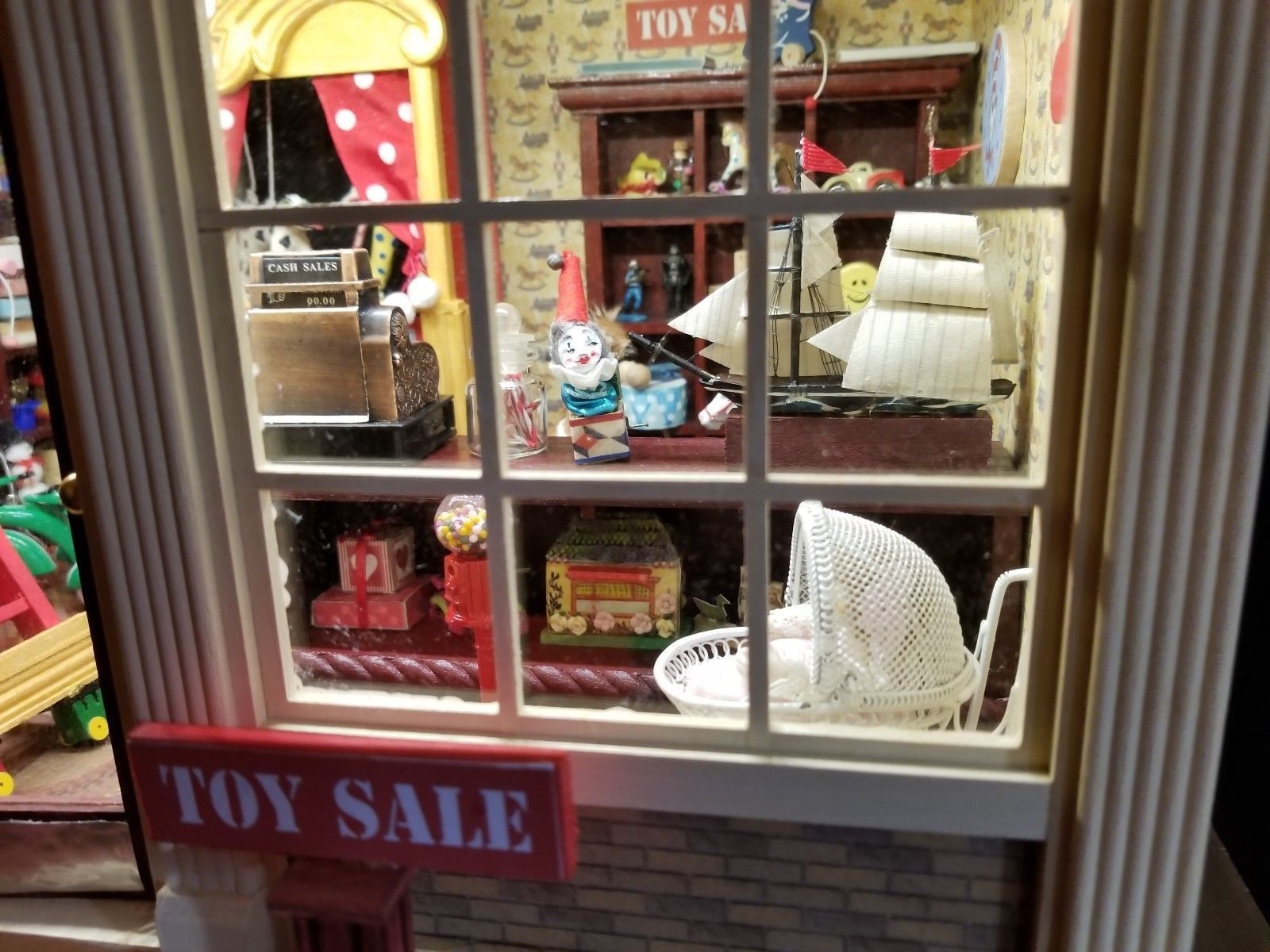 OOAK Lovely Toy Store Roombox