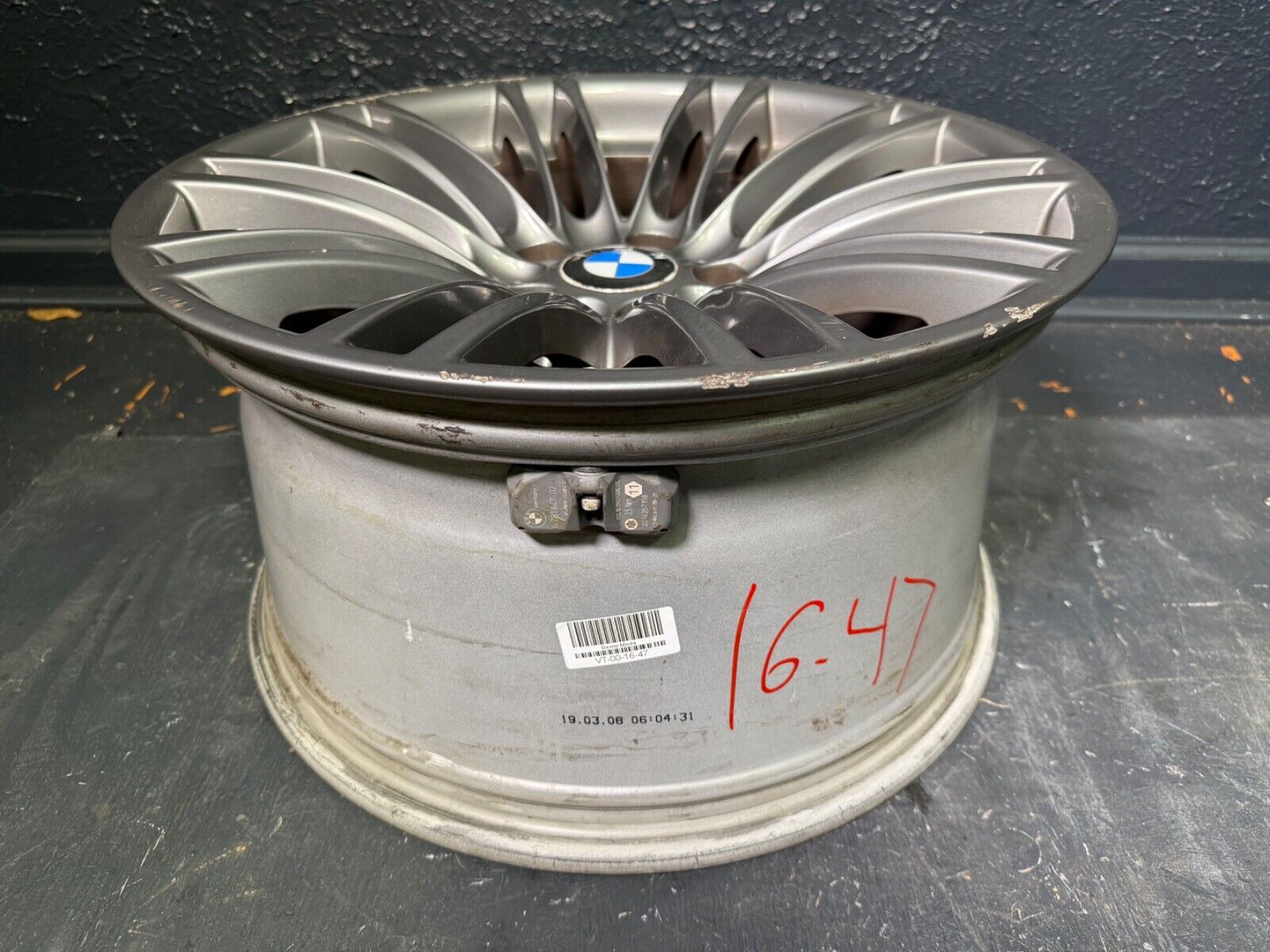BMW E90 E92 E93 M3 REAR WHEEL RIM M DOUBLE SPOKE 219 SILVER BMW E90 E92 E93 M3 REAR WHEEL RIM M DOUBLE SPOKE 219 SILVER