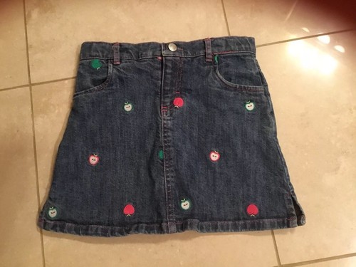 Hartstrings Blue Jean Embroidered Apples Skirt Skort  Att Cartwheel Short EUC 6