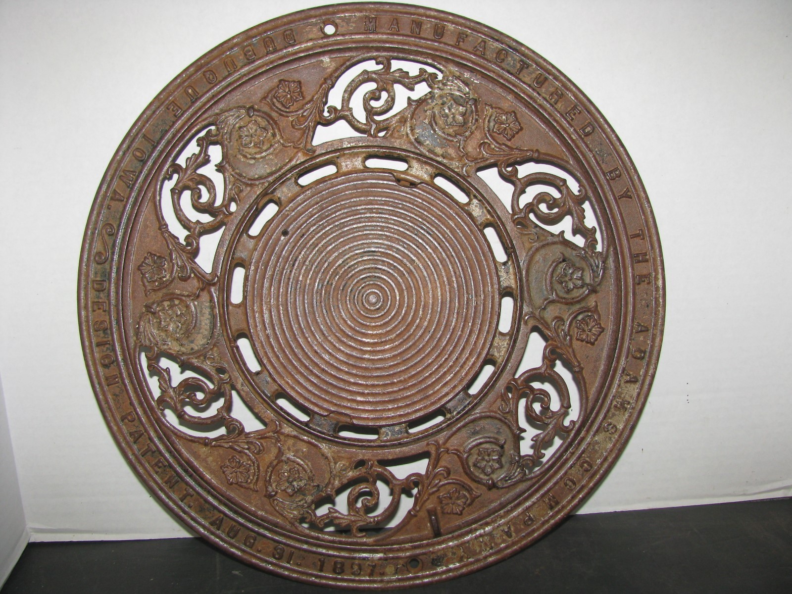 Adams Co Dubuque Iowa Very Ornate Cast Iron wall or floor register Grate 15.5 in
