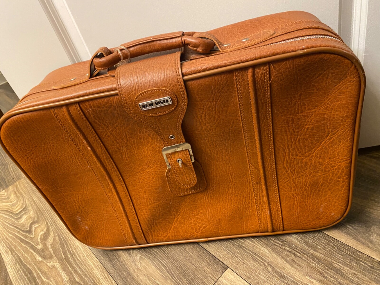 【送料&関税込】Golden  vita Beige Leather Top Case Golden Goose 'vita' Beige Leather Top Case | italist, ALWAYS
