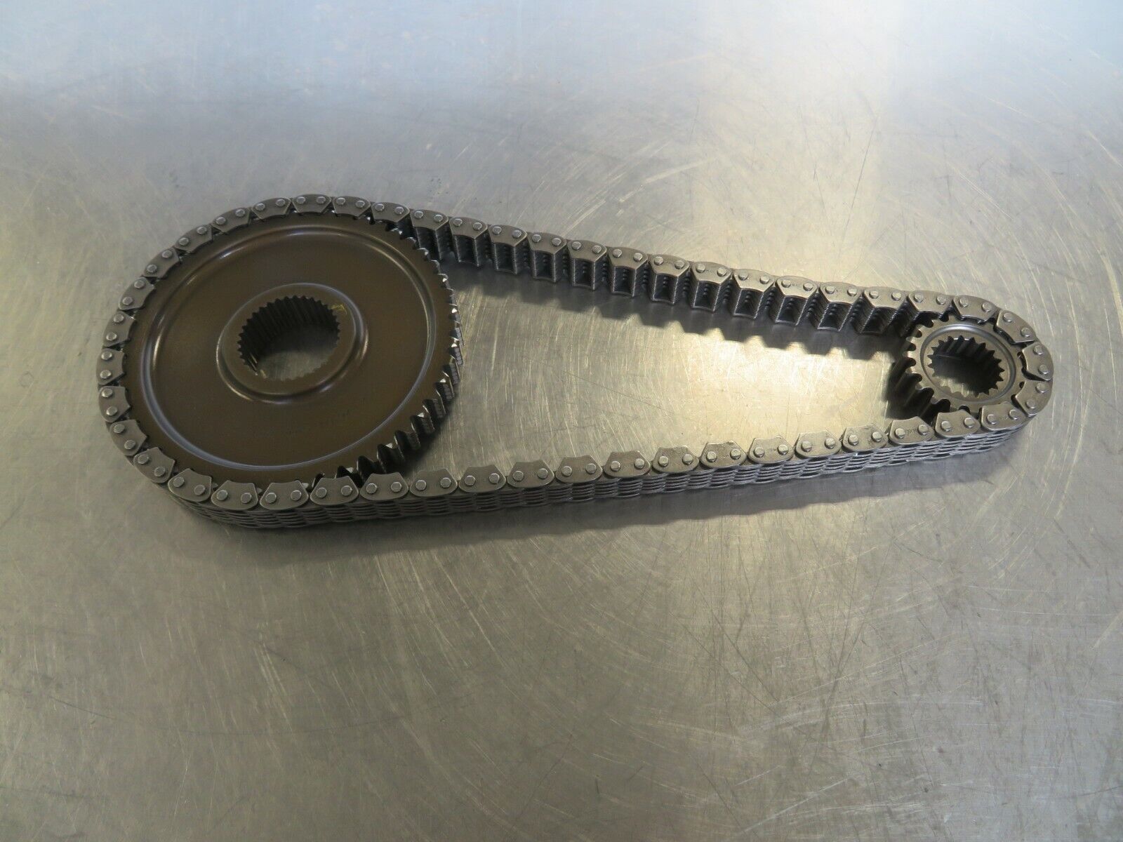 EB653 2018 18 ARCTIC CAT MOUNTAIN CAT M8000 162 CHAIN CASE EB653 2018 18 ARCTIC CAT MOUNTAIN CAT M8000 162 CHAIN CASE