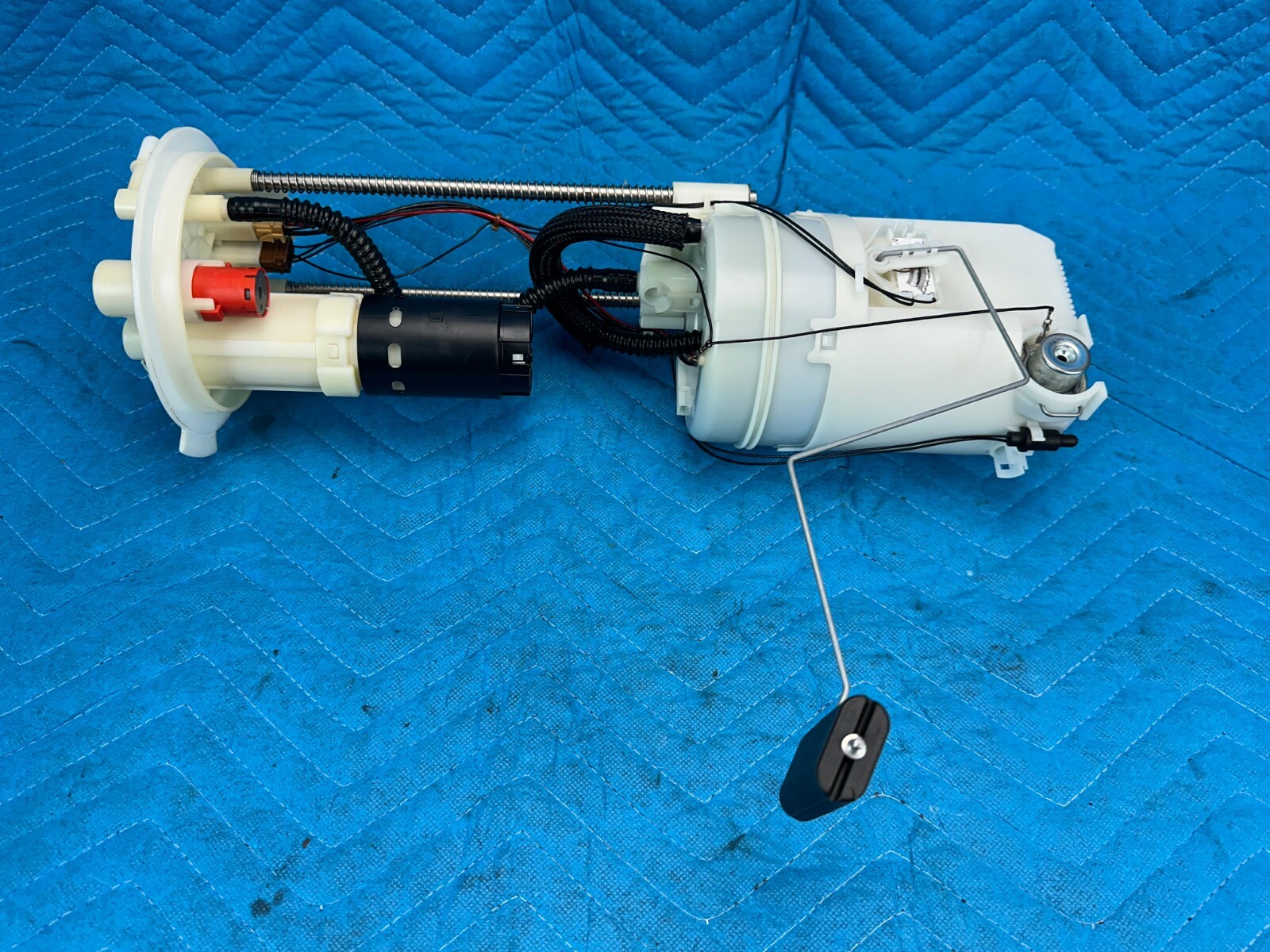 Infiniti QX56 Fuel Pump Assembly 17040-3ZD0A 2011 2012 2013 Infiniti QX56 Fuel Pump Assembly 17040-3ZD0A 2011 2012 2013