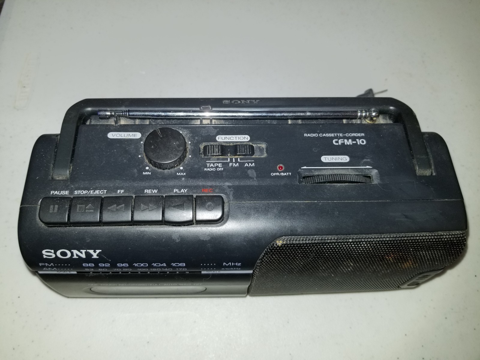 Vintage SONY CFM-10 AM/FM Radio Cassette Player Recorder Boombox TESTED NICE!!