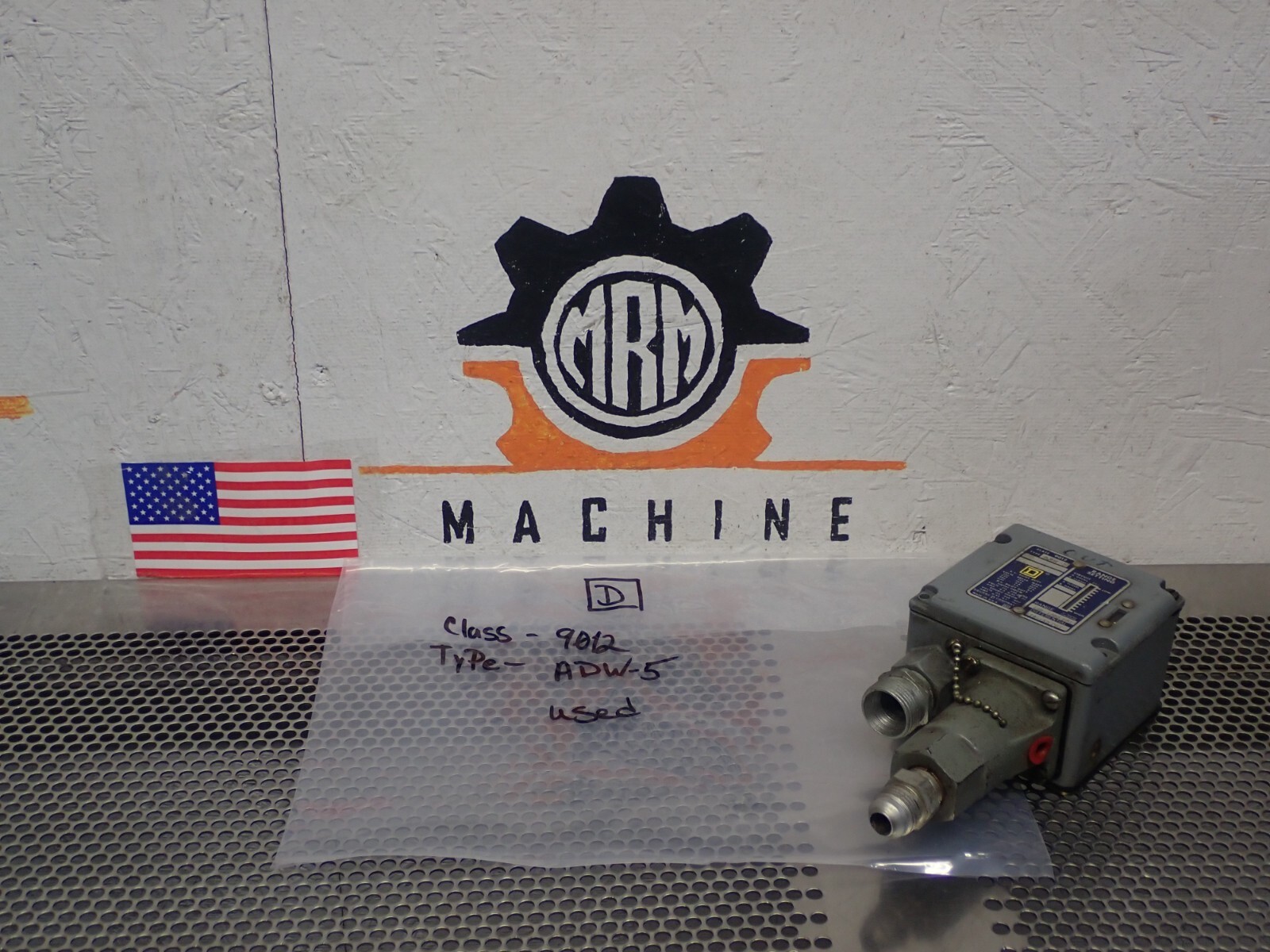 Square D 9012-ADW-5 Pressure Switch Range 135-1000PSI
