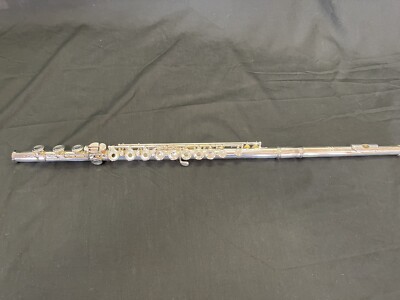 Gemeinhardt 3B Inline G, B Foot Silver Plated Open Hole Flute ** Tarnished**