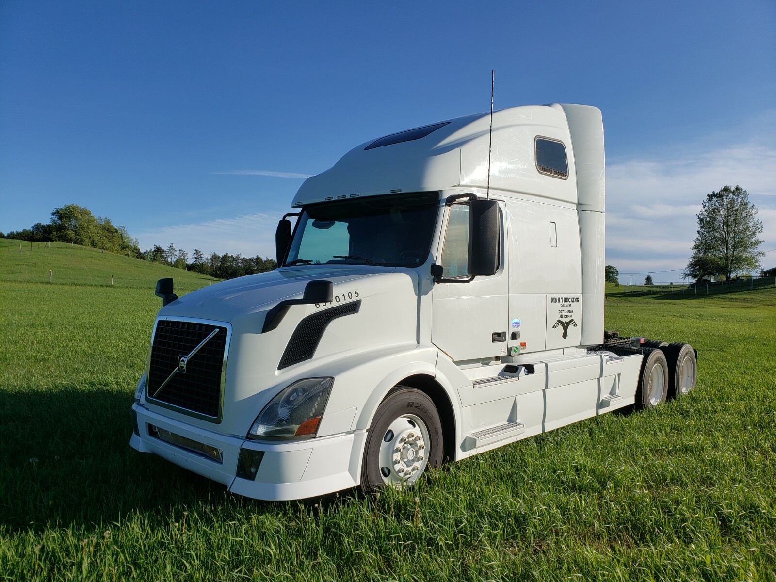 Трак Volvo VNL Sleeper