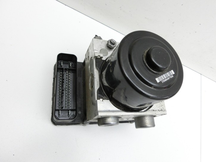 Mercedes W204 S204 C250 07-14 ABS ESP Hydraulikblock Steuergerät Pumpe Mercedes W204 S204 C250 07-14 29.08.2013... Vorschau 2