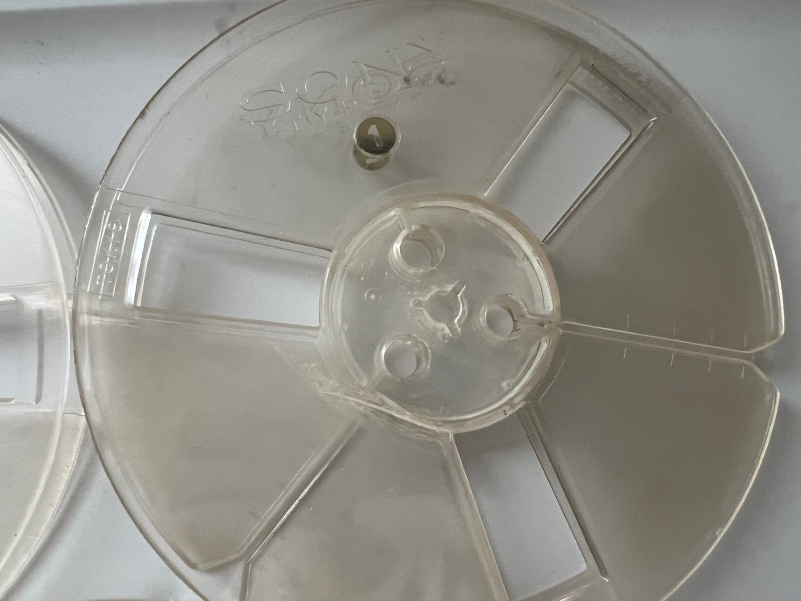 PLASTIC EMPTY TAKE-UP REEL 7 INCH Sony One 1 Reel