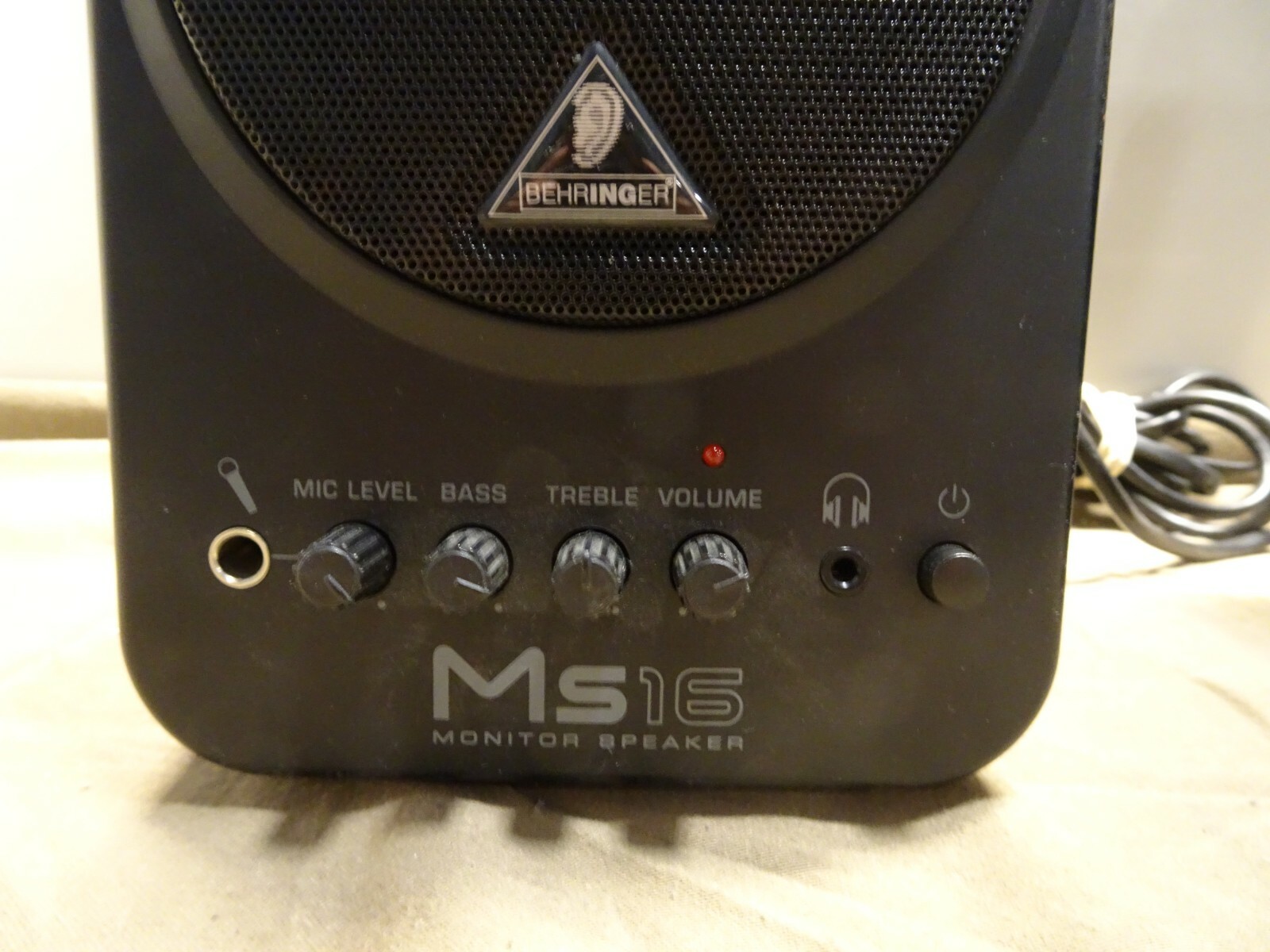 Pair of Behringer MS-16 Monitor Speakers
