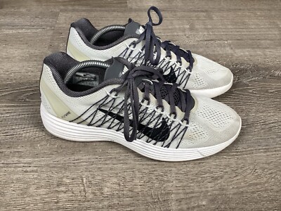 Nike Womens Size 9 Lunaracer 3 Flywire Running Shoes White Black 554683-100