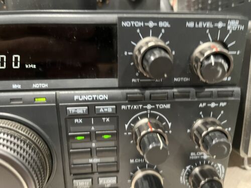Kenwood TS-850S 100W HF Transceiver Fully AT Auto Tuner Kenwood TS-850S 100W HF Transceiver Fully AT Auto Tuner