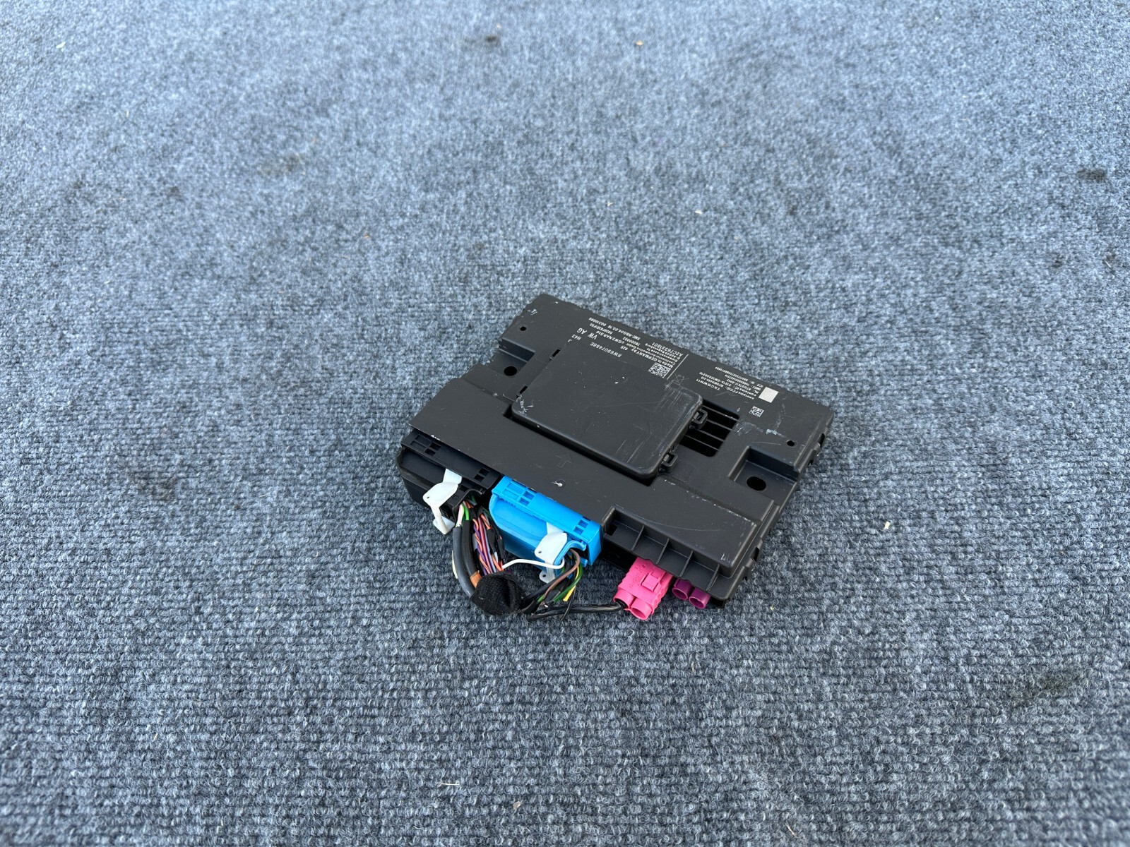 INTERFACE GATEWAY CONTROL MODULE ASSEMBLY OEM 104K 2017-2019 AUDI Q7 4M
