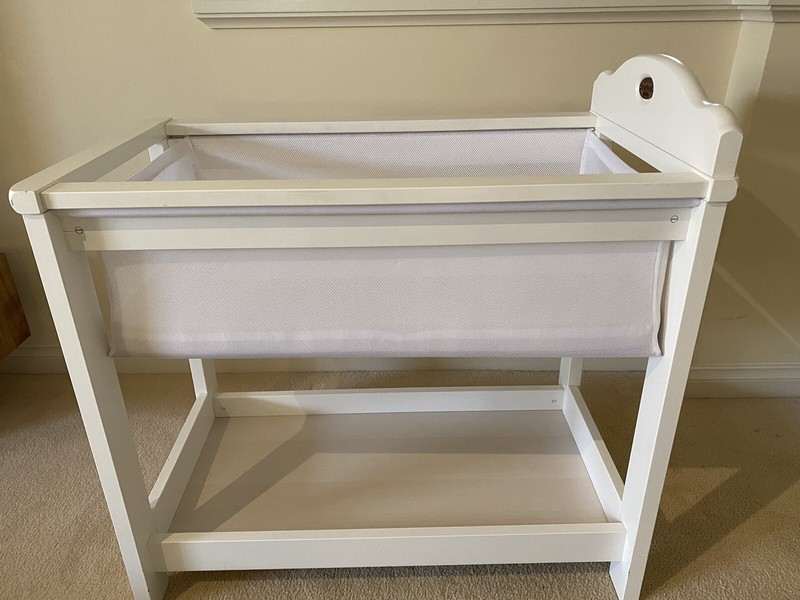 boori country collection bassinet