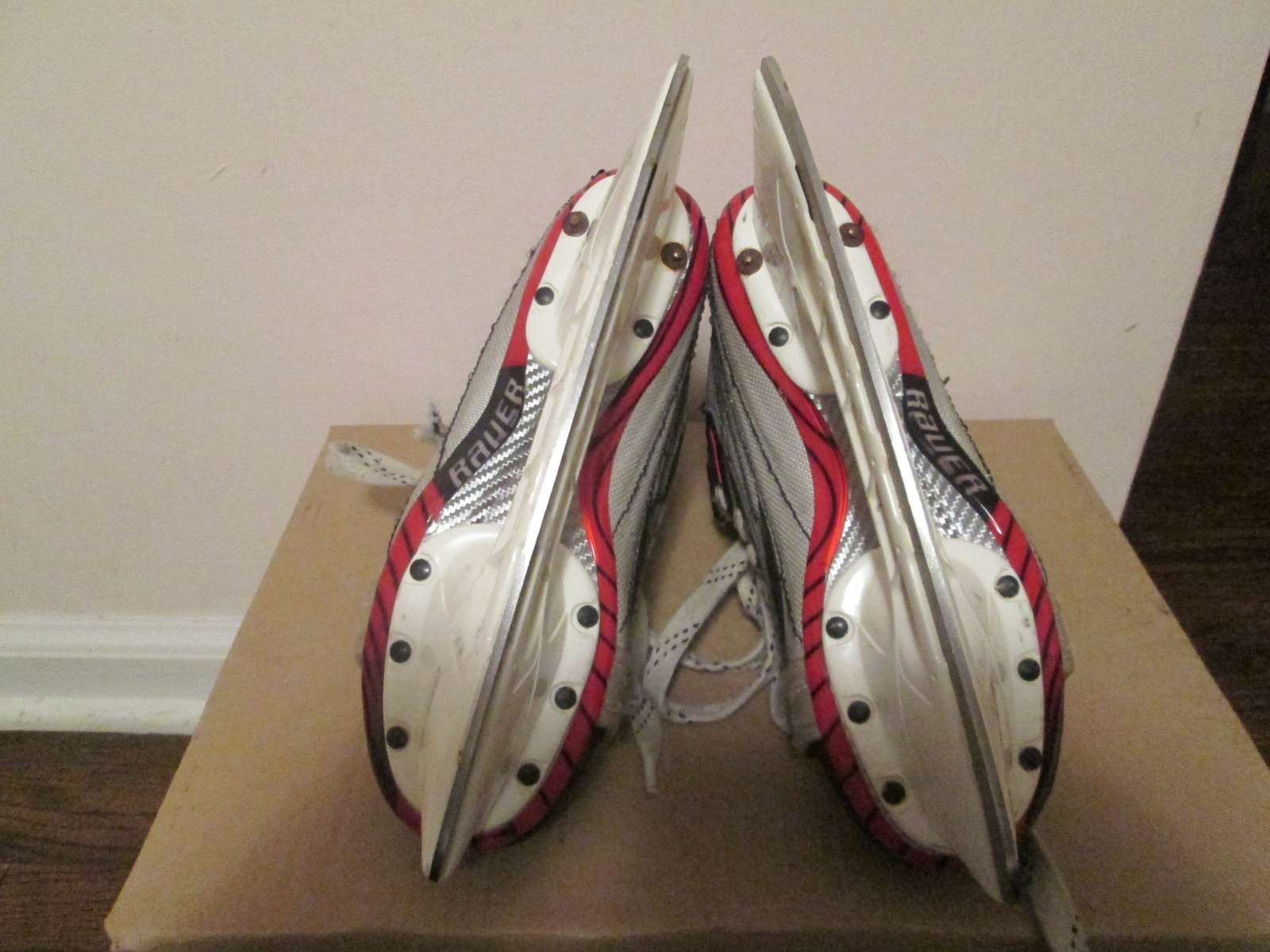 BAUER VAPOR XV JR ICE HOCKEY SKATES SZ 4D TUUK LIGHTSPEED BLADES COVERS-ONLY ONE