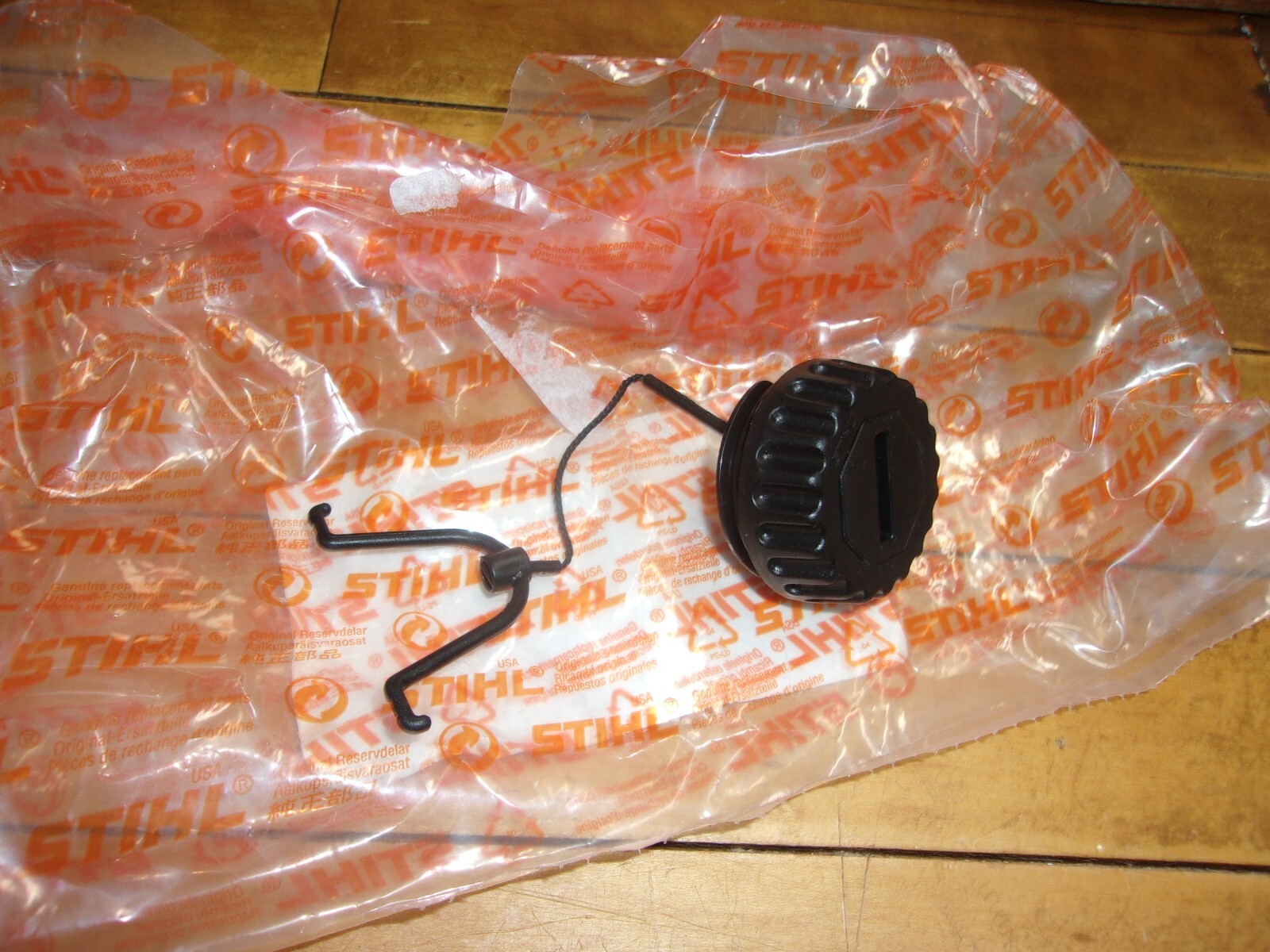 台湾ドル　3,500 61zJQjJ5orL._UF350,350_QL50_.jpg