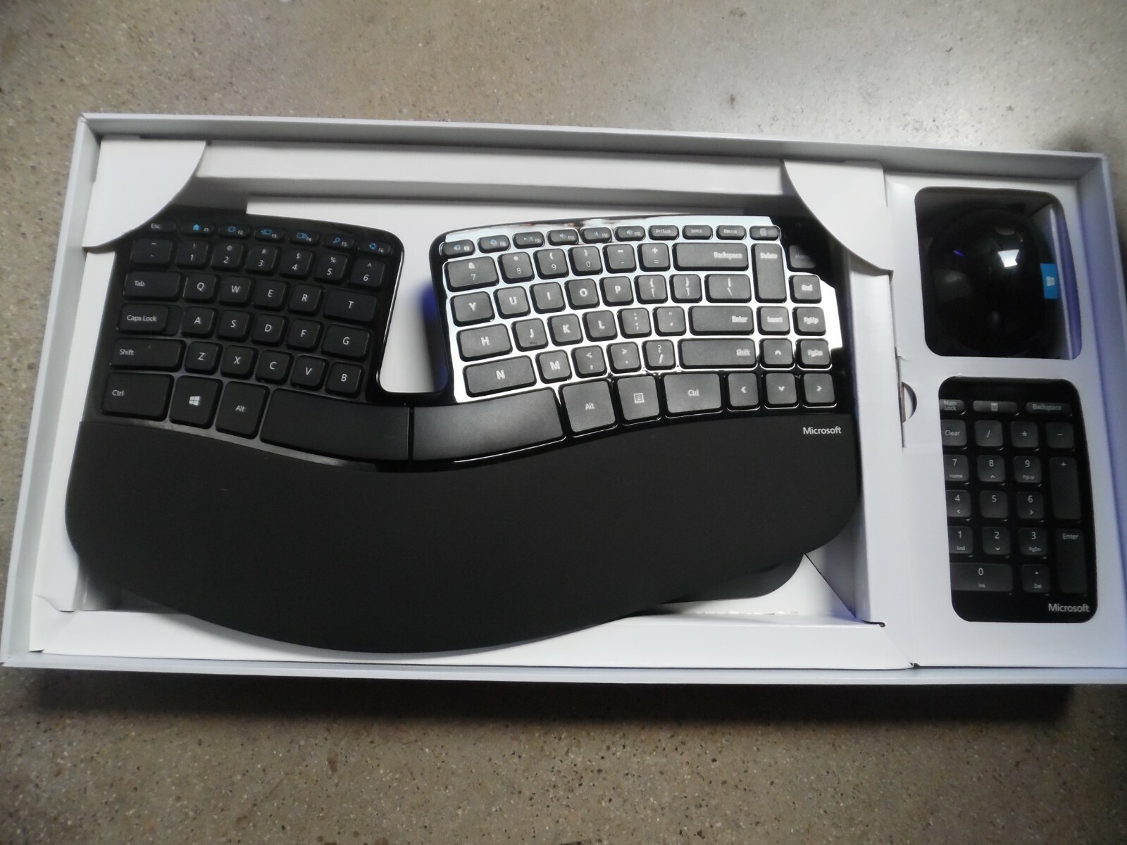 Microsoft Sculpt Ergonomic Desktop Wireless USB Keyboard Mouse Combo