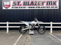 BRAND NEW STARK VARG MX1.0 ELECTRIC MOTOCROSS BIKE 80HP 