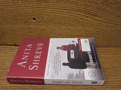2005 BOOK  LIGHT ON SNOW BY ANITA SHREVE PAPERBACK VERY GOOD SHAPE