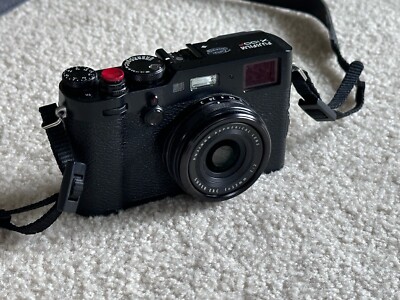 Fujifilm FinePix X100F 24.0 MP Digital Camera - Black [Exc++]