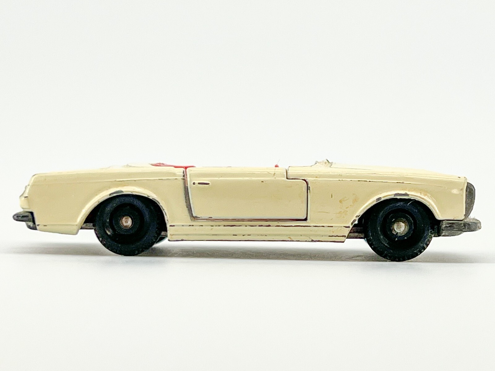 イギリスSuperfast製　27番　メルセデス　230ＳＬ イギリスSuperfast製 27番 メルセデス 230SL メルセデスベンツ