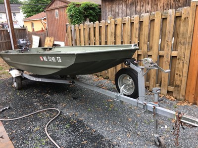16' Alumacraft Boat, Motor and Trailer 2010 split bench EUC