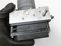 Peugeot 3008 I 0U 13-16 ABS Steuergerät Aggregat Hydraulikblock Peugeot 3008 I 0U 13-16 02.01.2012 1607510480... Vorschau 8