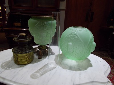 Cherub Green Satin ~ GWTW ~ Gone With the Wind ~  Parlor ~ Banquet ~ Oil Lamp