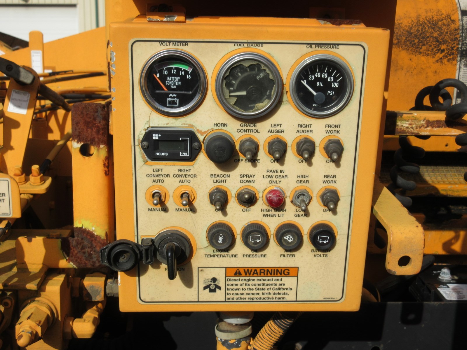 2005 Leeboy L8500T Asphalt Paver, Propane Heat, Hatz Diesel, 8'-16' Legend