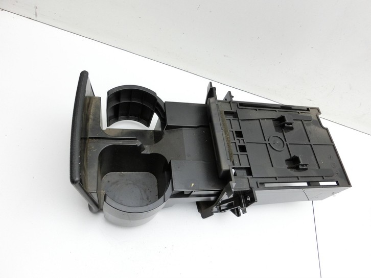 Nissan X-Trail T31 10-14 Becherhalter Getränkehalter Nissan X-Trail T31 10-14 21.09.2011 gebraucht Vorschau 5