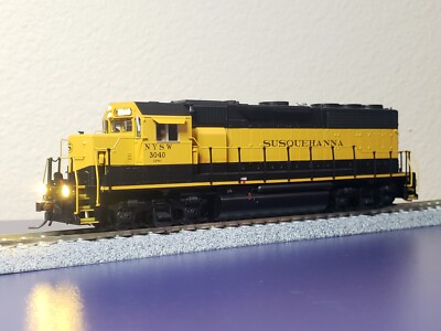 HO Scale Atlas GP40, Susquehanna NYSW 3040, Gold DCC + Sound, 10004048