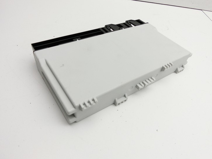BMW F01 750iX 08-12 Steuergerät SM MF/M-HL BMW F01 750iX 08-12 09.06.2011 7422700 61357422700 9248565... Vorschau 4