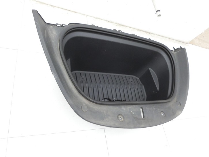Tesla Model Y LR 20-25 Laderaumwanne Kofferraumwanne für Frunk Tesla Model Y LR 20-25 01.01.2023 gebraucht Bild 2
