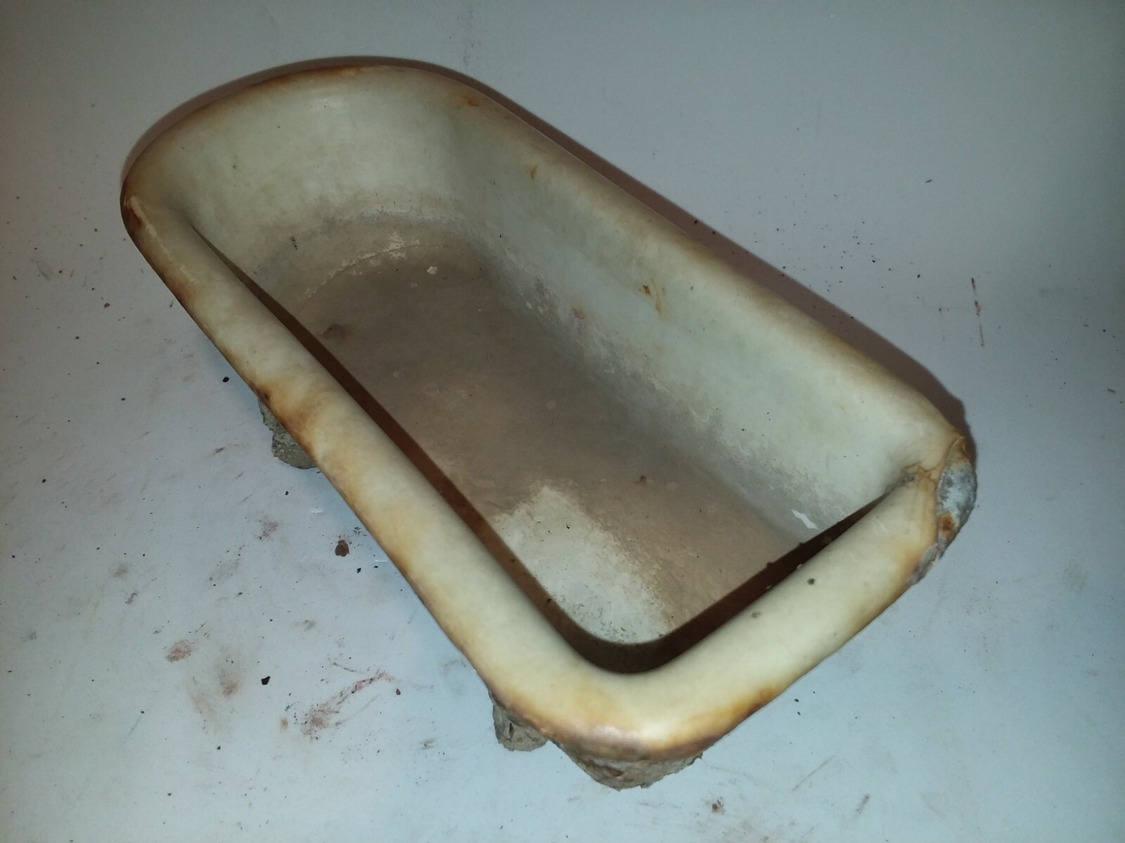 Antique possible salesman sample porcelain bathtub miniature collectible